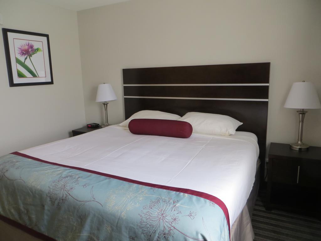 Super 8 By Wyndham Saskatoon Near Downtown Hotel Luaran gambar