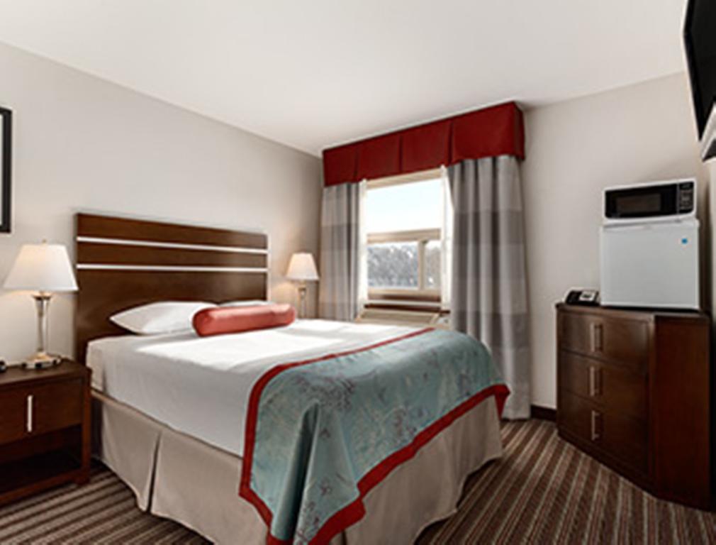 Super 8 By Wyndham Saskatoon Near Downtown Hotel Luaran gambar